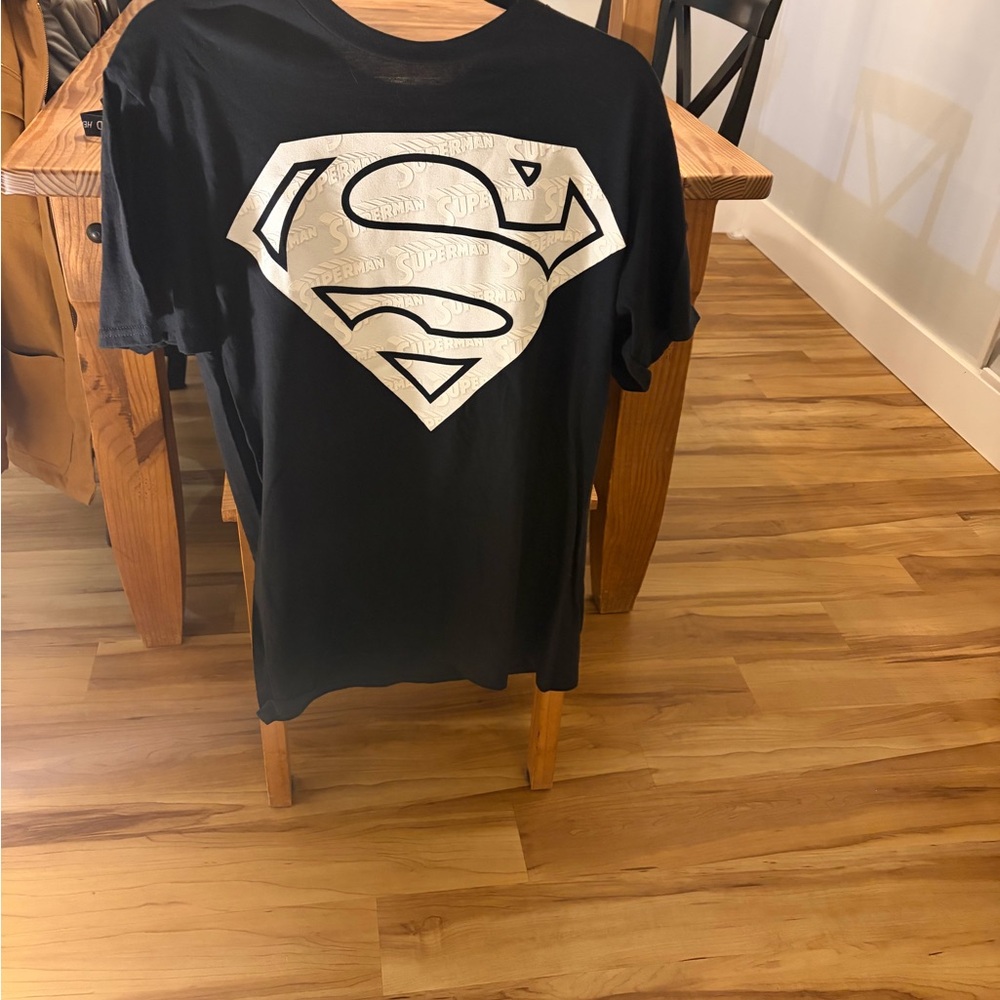 Six Flags Black Superman T-Shirt men’s M